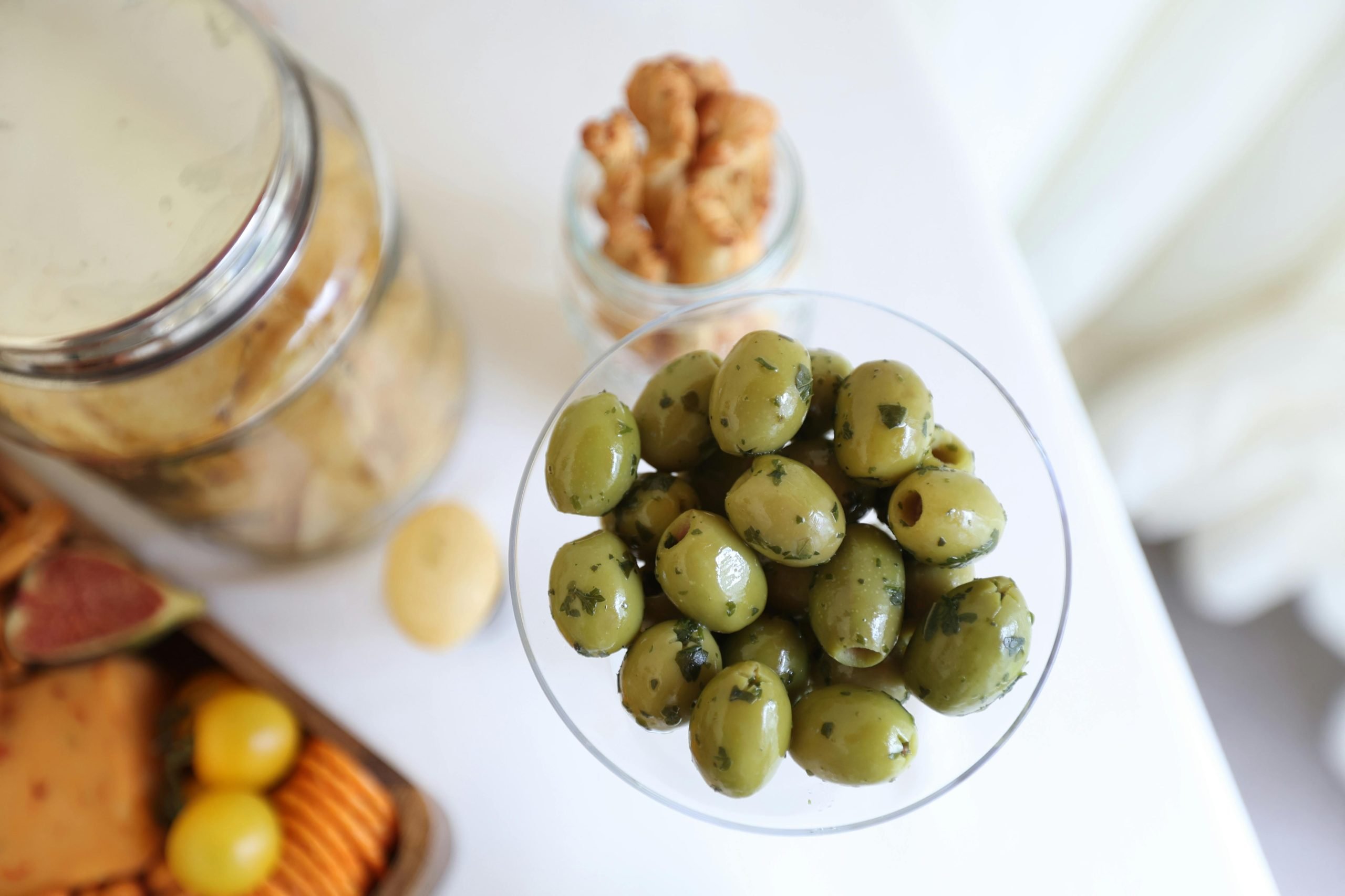 Les olives et les pickles